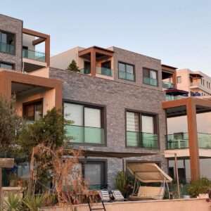 Mermer Patlatma <br><span class="ata_title">Muğla Siyahı Mermer</span> 3 black-marble-split-face-villa